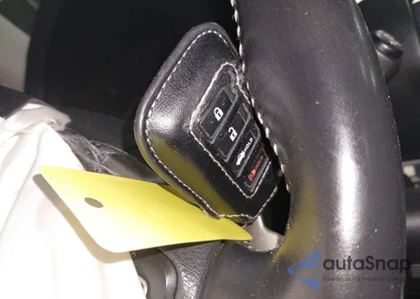 2018 Lexus Is 300 z USA, uszkodzony, nr VIN JTHC81D25J5029780